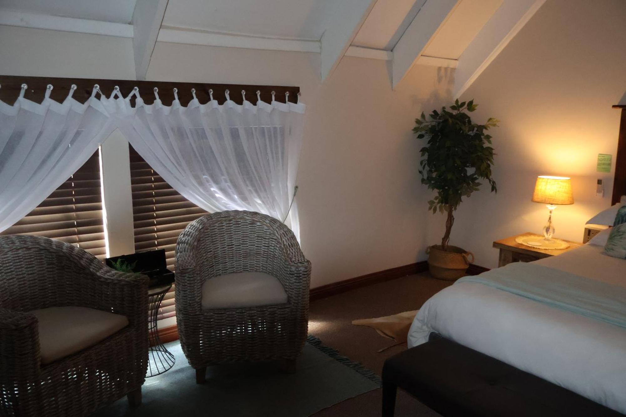ポロクワネ The Leopard Tree Bed & Breakfast エクステリア 写真