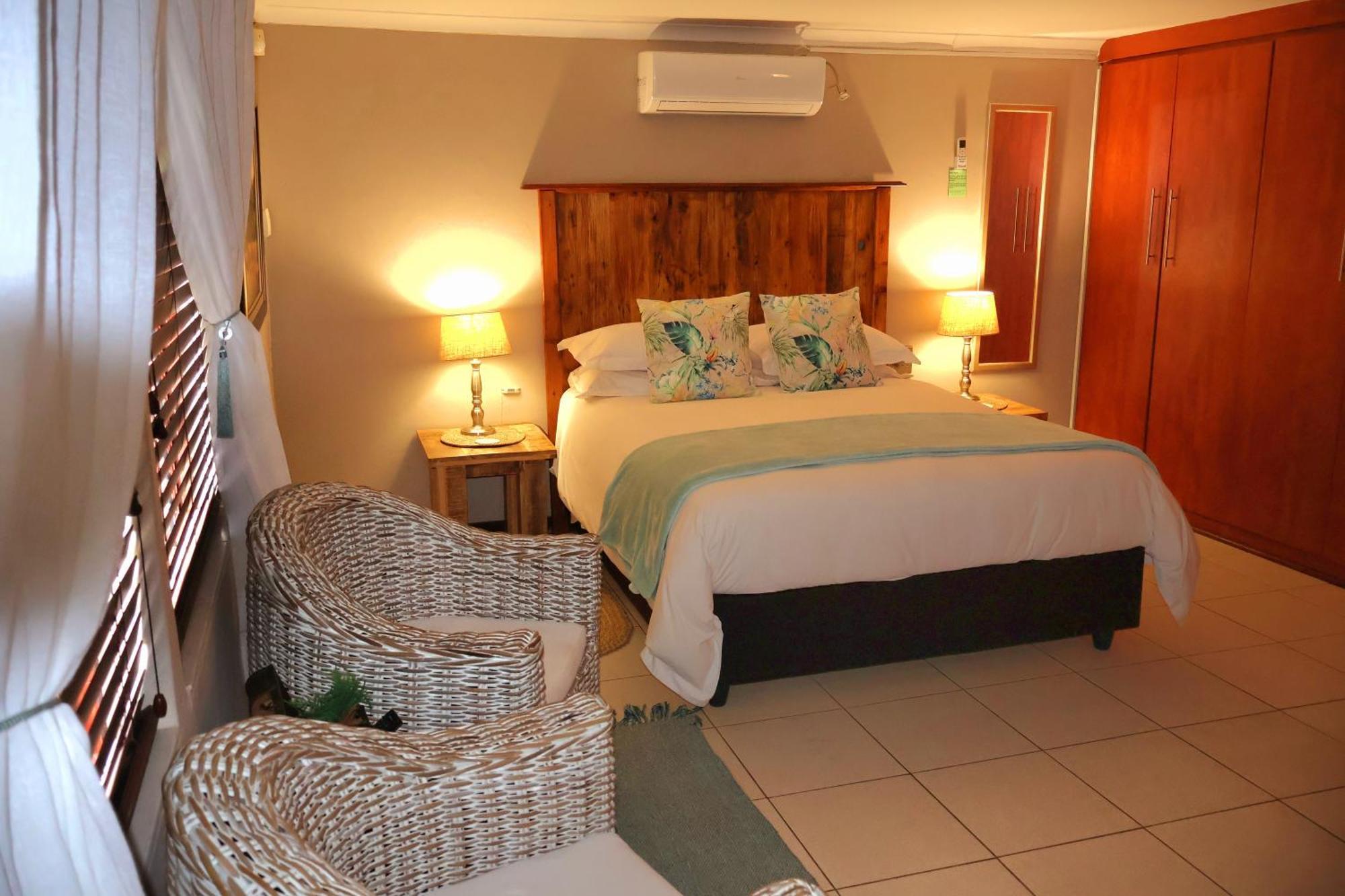 ポロクワネ The Leopard Tree Bed & Breakfast エクステリア 写真