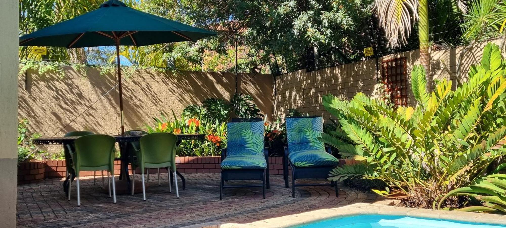 ポロクワネ The Leopard Tree Bed & Breakfast エクステリア 写真